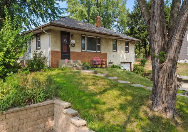 Photo 1 of Sale Pending at 1400 7th Avenue S, South Saint Paul, MN 55075 | MLS# 7122824 | Listing updated on 2026-08-26