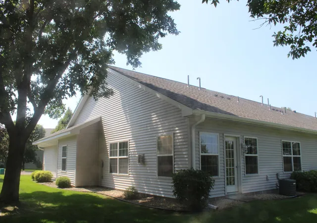 Photo 2 of Single family home for sale at 11735 Spruce Dr, Monticello, MN 55362 | MLS# 7122846 | Listing updated on 2026-09-08