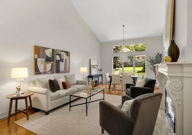 4th image of 6277 Sequoia Cir, Eden Prairie, MN 55346 | MLS# 7122869