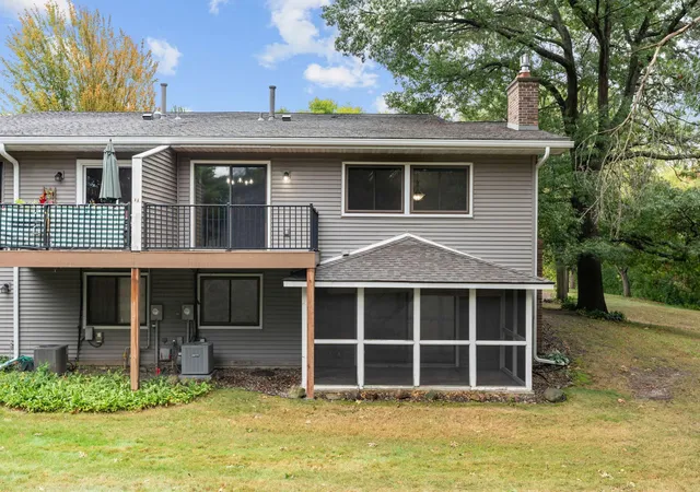 Photo 1 of Single family home for sale at 4135 Shirlee Ln S, Saint Paul, MN 55126 | MLS# 7122883 | Listing updated on 2026-10-31