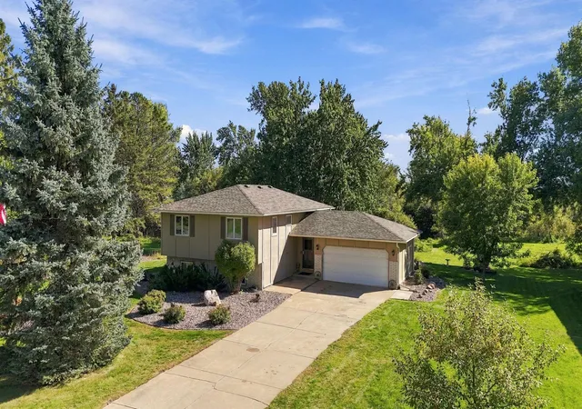 Photo 3 of Single family home for sale at 20290 Enfield Ct N, Forest Lake, MN 55025 | MLS# 7122886 | Listing updated on 2026-09-29