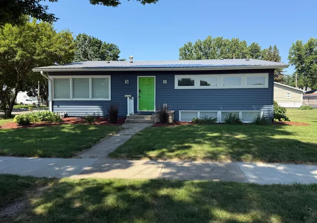 Photo 1 of Single family home for sale at 1103 8 1/2 St Se, Rochester, MN 55904 | MLS# 7122891 | Listing updated on 2026-08-07