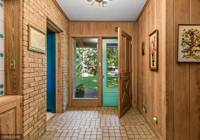 Photo 1 of Single family home for sale at 45 Evergreen Rd, Saint Paul, MN 55110 | MLS# 7122892 | Listing updated on 2026-09-12