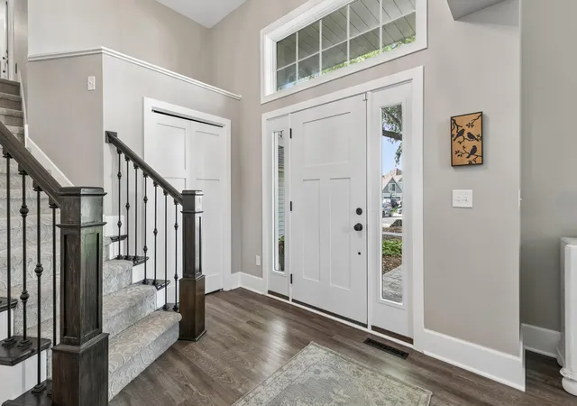 Photo 2 of Single family home for sale at 505 Severn Way, Saint Paul, MN 55123 | MLS# 7122896 | Listing updated on 2026-10-09
