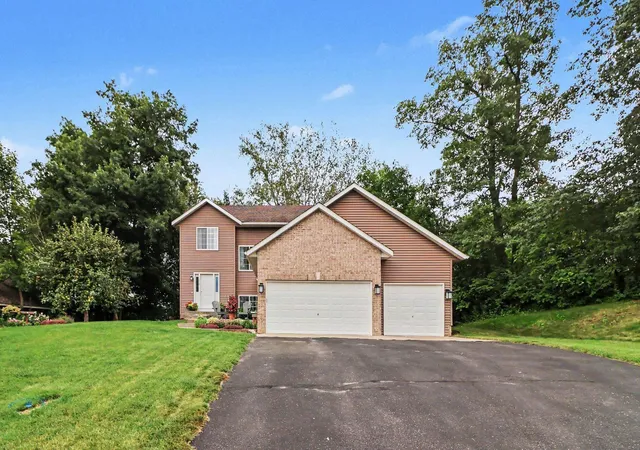 Photo 1 of Single family home for sale at 2058 Wild Wings Pass, Elko New Market, MN 55054 | MLS# 7122903 | Listing updated on 2026-09-25