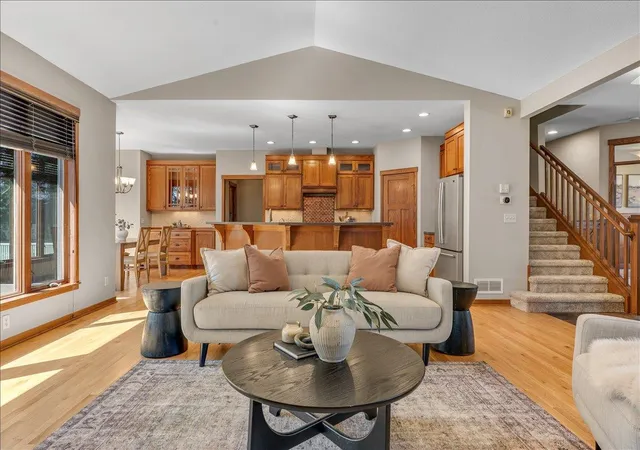 Photo 4 of Sale Pending at 16931 E Lake Dr, Lakeville, MN 55044 | MLS# 7122916 | Listing updated on 2026-09-21