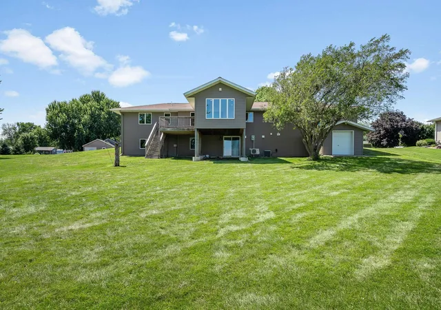 2nd image of 326 Fox Lake Ave, Sherburn, MN 56171 | MLS# 7122925