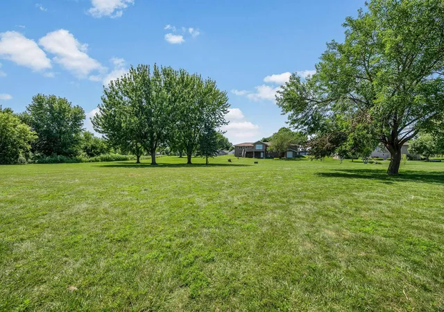 60th image of 326 Fox Lake Ave, Sherburn, MN 56171 | MLS# 7122925