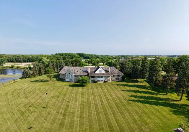 Photo 3 of Mansion for sale at 1020 Centennial Dr, Thief River Falls, MN 56701 | MLS# 7122938 | Listing updated on 2026-09-25