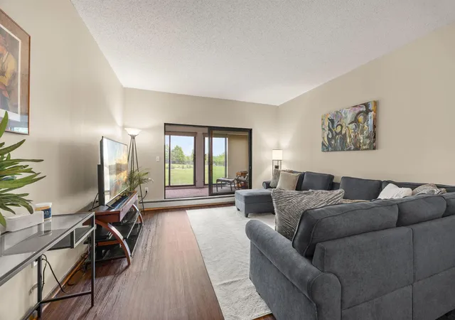 1st image of 2275 Youngman Ave #106W, Saint Paul, MN 55116 | MLS# 7122942