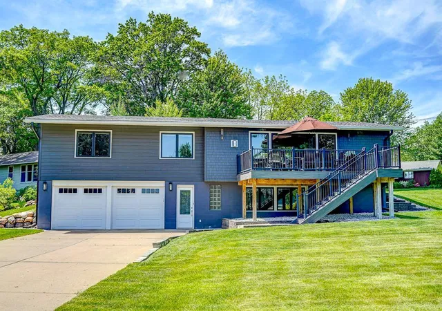 4th image of 1319 3Rd Ave S, Stillwater, MN 55082 | MLS# 7122962