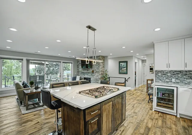 5th image of 1319 3Rd Ave S, Stillwater, MN 55082 | MLS# 7122962
