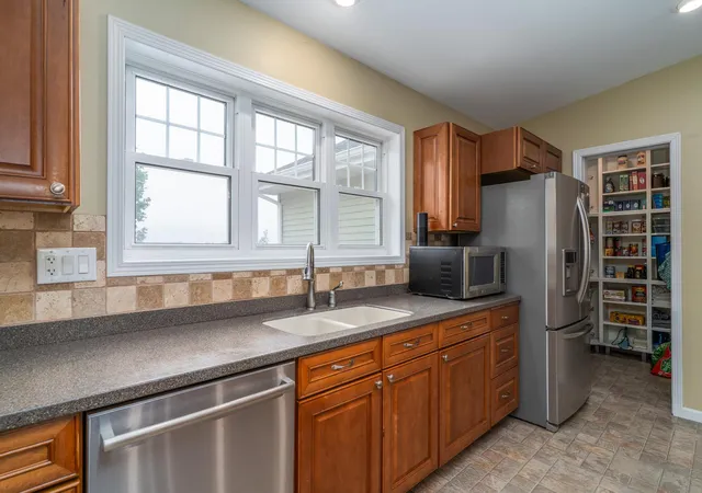 Photo 3 of Single family home for sale at 529 Cedar Ln, Crookston, MN 56716 | MLS# 7122965 | Listing updated on 2026-10-19