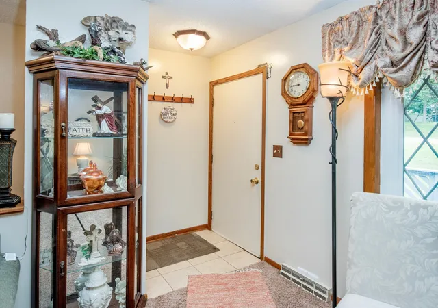 3rd image of 412 Water St E, Cannon Falls, MN 55009 | MLS# 7122975