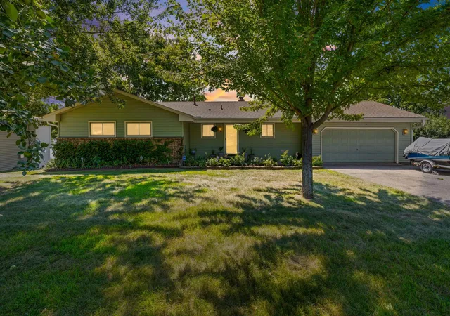 1st image of 1319 30th St Se, Buffalo, MN 55313 | MLS# 7122994