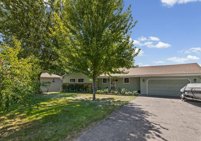 Photo 3 of Single family home for sale at 1319 30th Street SE, Buffalo, MN 55313 | MLS# 7122994 | Listing updated on 2026-09-18