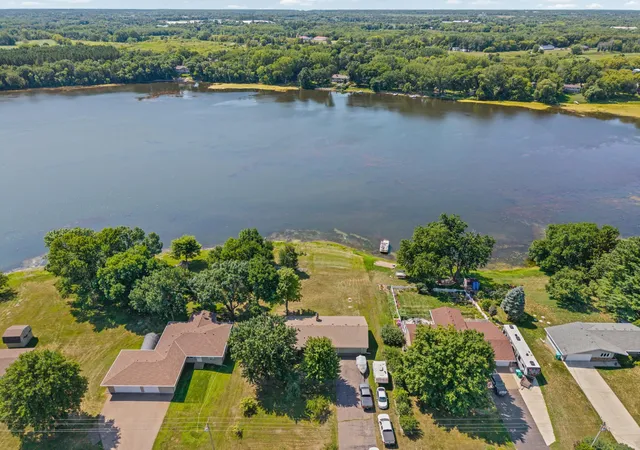 Photo 4 of Single family home for sale at 1319 30th Street SE, Buffalo, MN 55313 | MLS# 7122994 | Listing updated on 2026-09-18