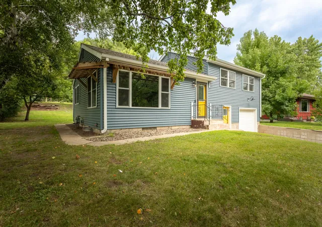 1st image of 308 Fingal Dr, Alexandria, MN 56308 | MLS# 7123012
