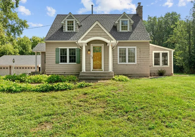 Single family home for sale at 3213 County Rd 101 S, Wayzata, MN 55391 | MLS# 7123033