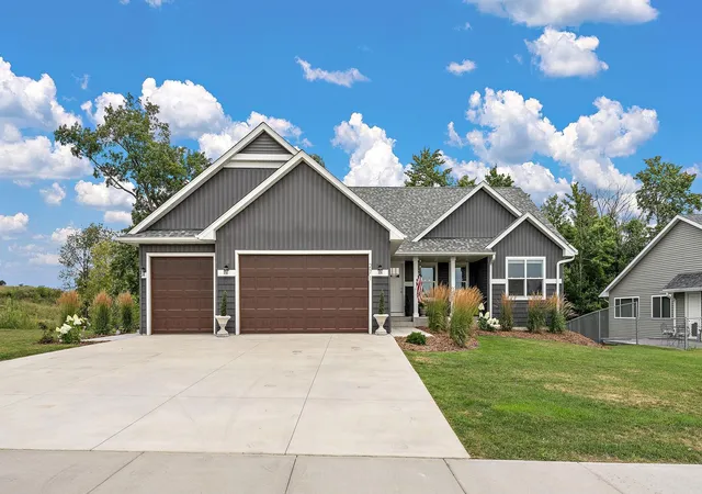 4th image of 271 Eagle Ridge Dr, Roberts, WI 54023 | MLS# 7123046
