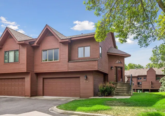 Photo 1 of Single family home for sale at 12526 Parkwood Dr, Burnsville, MN 55337 | MLS# 7123056 | Listing updated on 2026-09-07