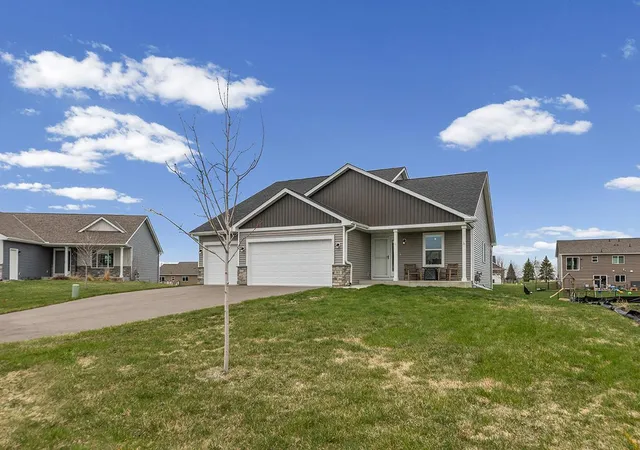 Photo 3 of Single family home for sale at 909 Emily Ct Ne, Montgomery, MN 56069 | MLS# 7123059 | Listing updated on 2026-08-26