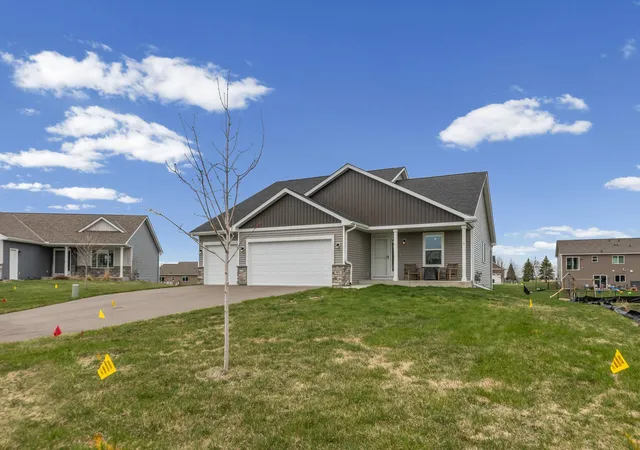 Photo 3 of Single family home for sale at 909 Emily Ct NE, Montgomery, MN 56069 | MLS# 7123059 | Listing updated on 2026-08-26