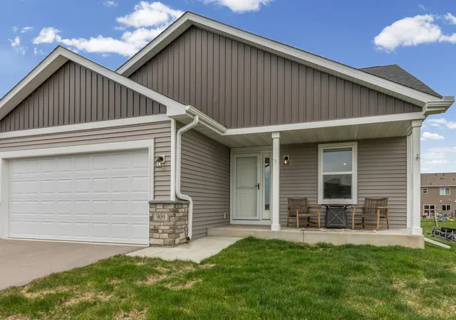 Photo 4 of Single family home for sale at 909 Emily Ct NE, Montgomery, MN 56069 | MLS# 7123059 | Listing updated on 2026-08-26