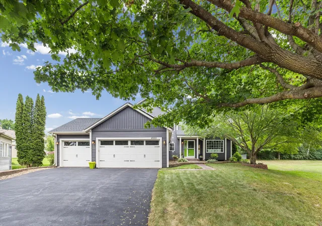 Photo 3 of Sale Pending at 8555 Jorgensen Bay S, Cottage Grove, MN 55016 | MLS# 7123081 | Listing updated on 2026-08-20