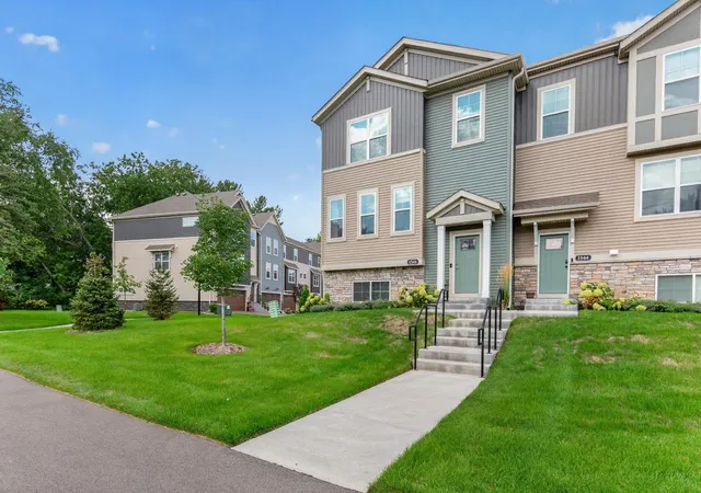 Photo 2 of Single family home for sale at 1546 Timberwood Ln, West Saint Paul, MN 55118 | MLS# 7123108 | Listing updated on 2026-09-15