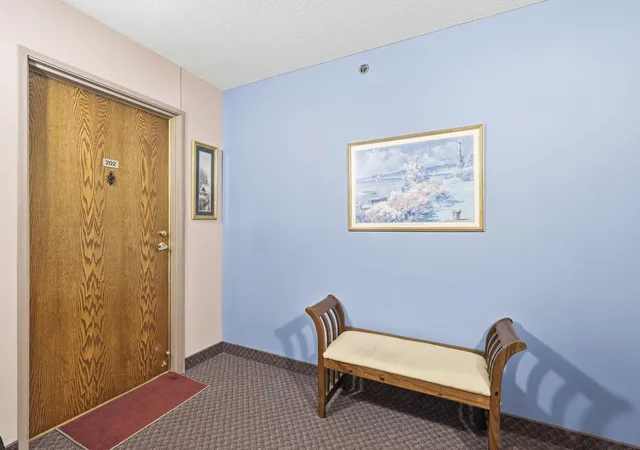 Listing Photo 2 - Condo for sale in building located at 32 11th Ave S, Hopkins, MN 55343 - Unit #202