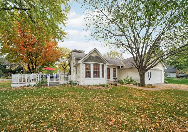 Photo 2 of Single family home for sale at 8544 Sycamore Ln N, Maple Grove, MN 55369 | MLS# 7123131 | Listing updated on 2026-10-20