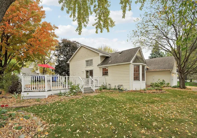 Photo 3 of Single family home for sale at 8544 Sycamore Ln N, Maple Grove, MN 55369 | MLS# 7123131 | Listing updated on 2026-10-20