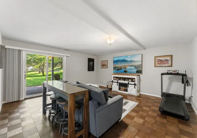 Photo 2 of Sale Pending at 6435 Vernon Ave S, Minneapolis, MN 55436 | MLS# 7123142 | Listing updated on 2026-08-20