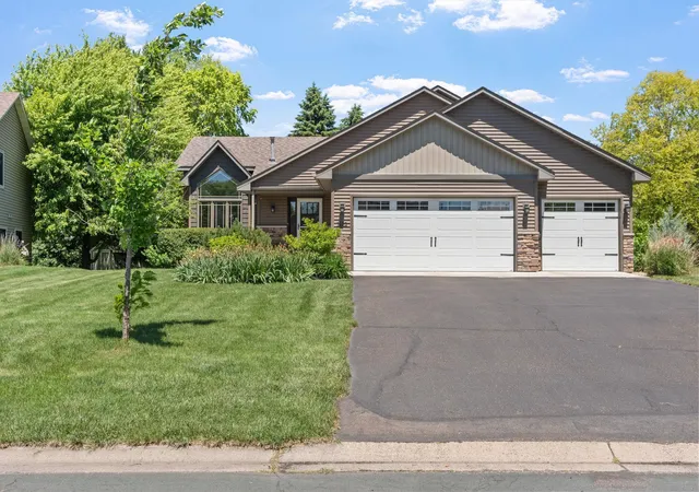 2nd image of 1173 Ruffed Grouse Ct, Circle Pines, MN 55014 | MLS# 7123175