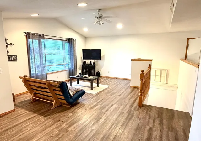 Photo 2 of Single family home for sale at 407 Oak Crst Blvd, Roseau, MN 56751 | MLS# 7123179 | Listing updated on 2026-09-01