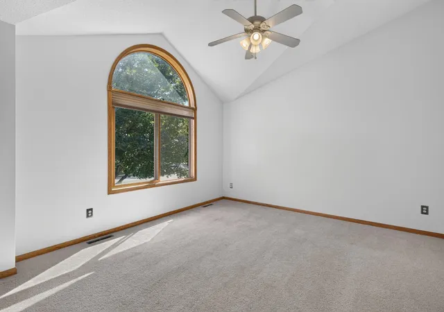 Photo 4 of Single family home for sale at 10288 Kali Ave NE, Albertville, MN 55301 | MLS# 7123191 | Listing updated on 2026-09-21