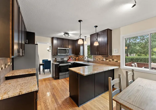 Photo 3 of Single family home for sale at 15659 Highview Ln, Saint Paul, MN 55124 | MLS# 7123206 | Listing updated on 2026-08-25