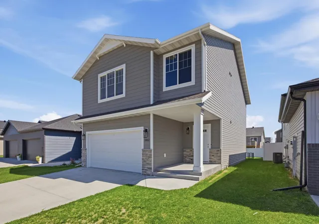 Photo 2 of Sale Pending at 1462 68th Avenue S, Fargo, ND 58104 | MLS# 7123213 | Listing updated on 2026-08-20
