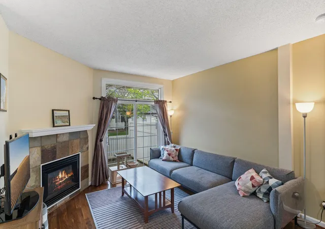 Photo 3 of Sale Pending at 17918 Cobblestone Way, Eden Prairie, MN 55347 | MLS# 7123238 | Listing updated on 2026-08-28
