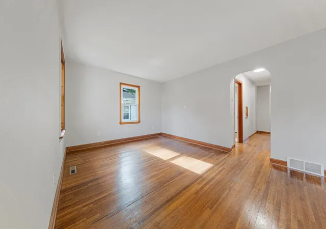Photo 4 of Sale Pending at 619 4th Avenue NE, Waseca, MN 56093 | MLS# 7123257 | Listing updated on 2026-08-24