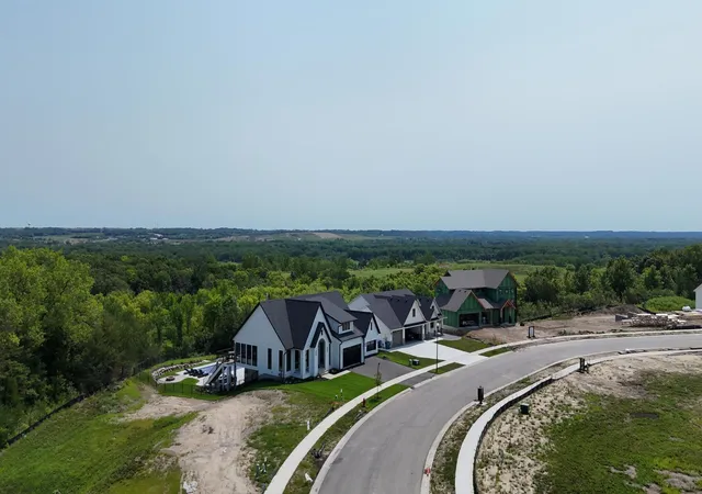 Photo 3 of Sale Pending at 3753 Brookside Dr, Chaska, MN 55318 | MLS# 7123261 | Listing updated on 2026-08-08