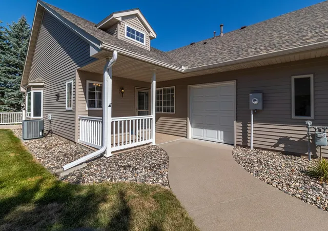 1st image of 193 Goldfinch Ln, Clearwater, MN 55320 | MLS# 7123262