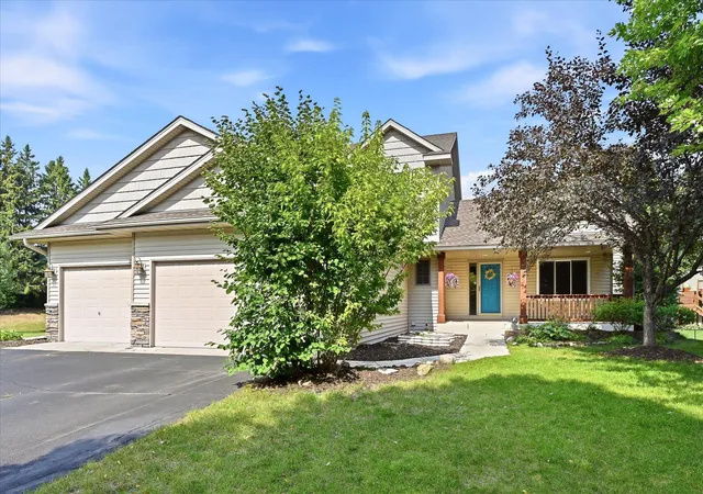 1st image of 6592 Albert Ct, Hugo, MN 55038 | MLS# 7123288