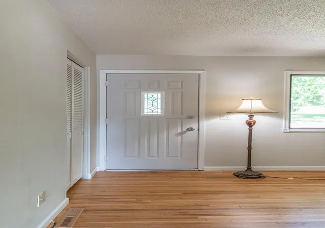 4th image of 6071 45Th St N, Saint Paul, MN 55128 | MLS# 7123290