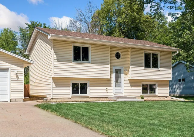 2nd image of 6771 Maple Dr, Rockford, MN 55373 | MLS# 7123312