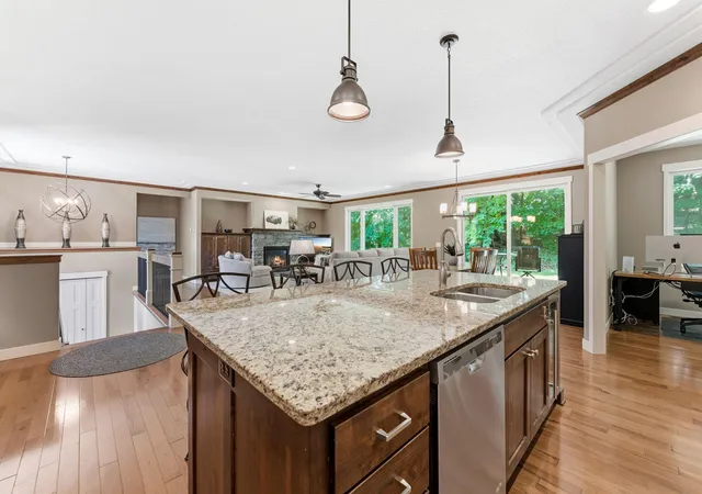 3rd image of 14886 Jeffers Pass Nw, Prior Lake, MN 55372 | MLS# 7123317