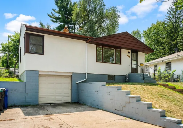 1st image of 1418 Mechanic Ave, Saint Paul, MN 55106 | MLS# 7123322