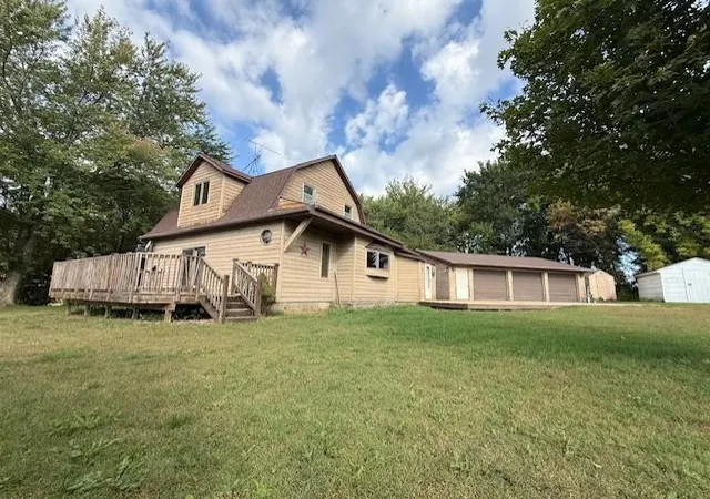 Photo 3 of Single family home for sale at 91224 510th Avenue, Windom, MN 56101 | MLS# 7123324 | Listing updated on 2026-08-08
