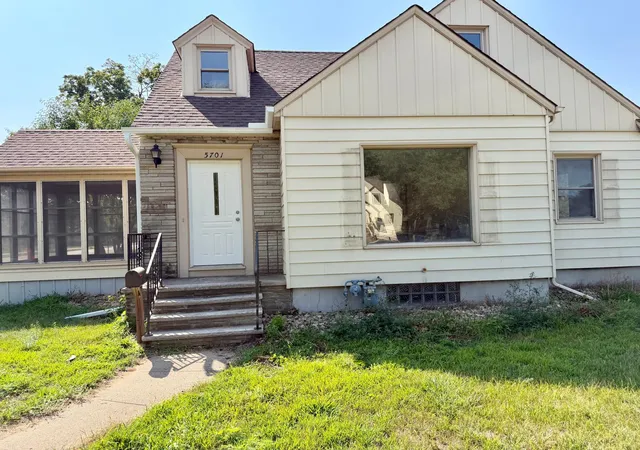 Photo 2 of Single family home for sale at 5701 Humboldt Ave N, Minneapolis, MN 55430 | MLS# 7123330 | Listing updated on 2026-08-24
